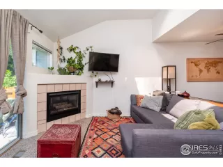 Photo #4: 945554 Listing