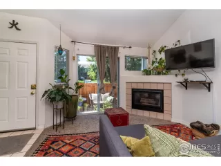 Photo #5: 945554 Listing