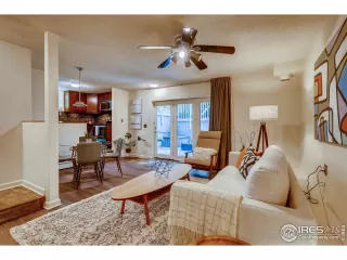 Photo #4: 945624 Listing