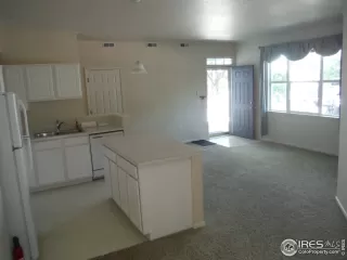 Photo #5: 945652 Listing