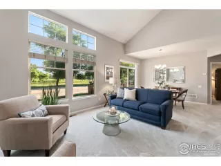 Photo #5: 945666 Listing