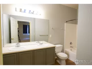 Photo #6: 945669 Listing