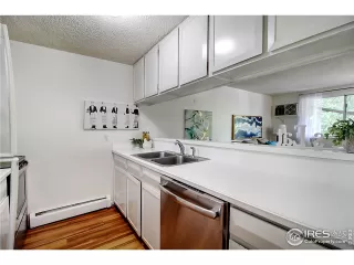 Photo #3: 945692 Listing