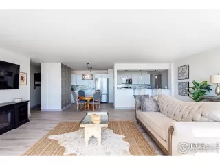 Photo #6: 945701 Listing 