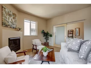 Photo #5: 945703 Listing