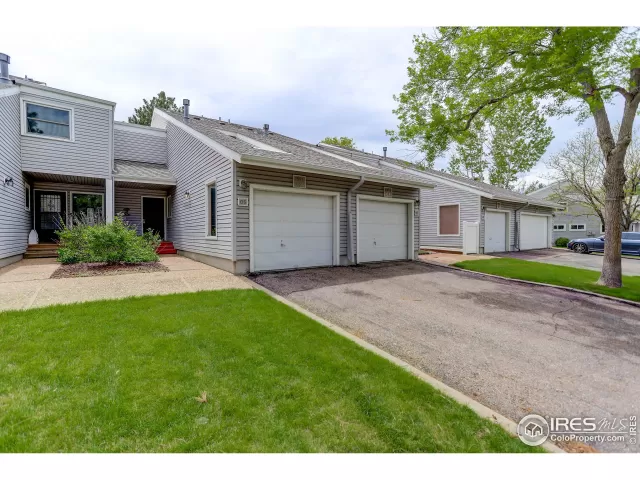 MLS: 945714 Condo For Sale