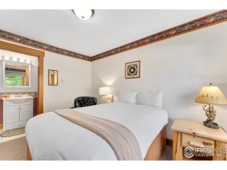 Photo #2: 945718 Listing