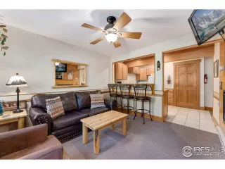 Photo #4: 945718 Listing