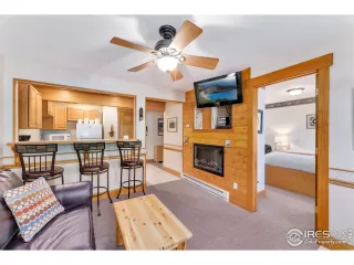 Photo #6: 945718 Listing