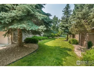 Photo #6: 945742 Listing