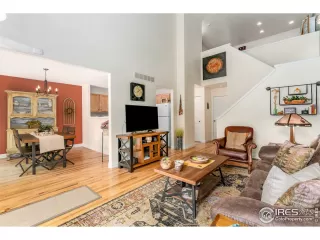 Photo #5: 945747 Listing