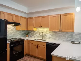 Photo #3: 945754 Listing 