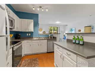 Photo #5: 945799 Listing