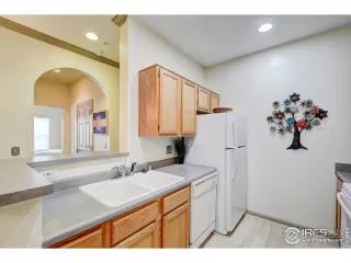 Photo #5: 945848 Listing