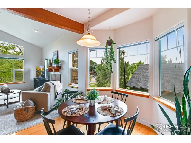 MLS: 945851 Condo For Sale