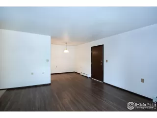 Photo #2: 945855 Listing