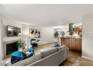 Photo #3: 945861 Listing