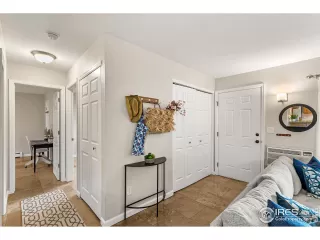 Photo #4: 945861 Listing