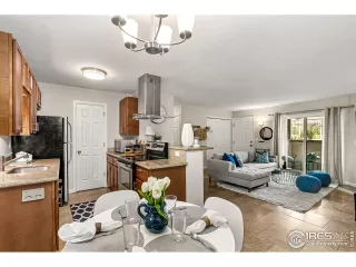 Photo #6: 945861 Listing