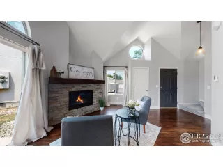 Photo #3: 945869 Listing 