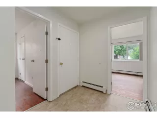 Photo #2: 945873 Listing