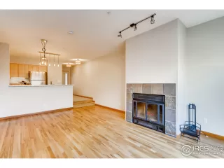 Photo #3: 945931 Listing