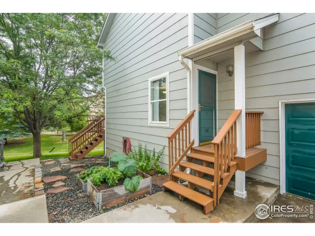 MLS: 945983 Condo For Sale