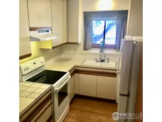 Photo #6: 946025 Listing