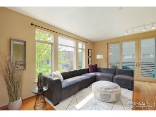 Photo #6: 946050 Listing 