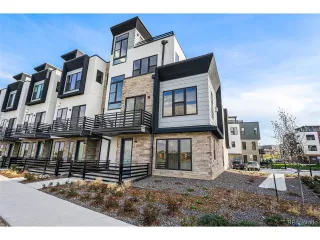 Photo #1: 9460914 Listing 