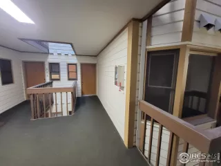 Photo #2: 946295 Listing