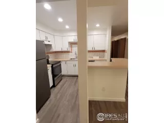 Photo #4: 946295 Listing