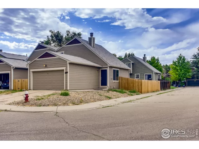 MLS: 946308 Condo For Sale