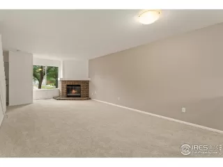 Photo #4: 946322 Listing 