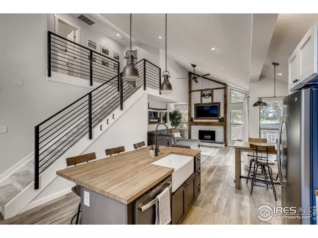 MLS: 946407 Condo For Sale