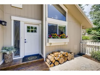 Photo #2: 946407 Listing