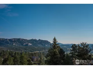 Photo #1: 946426 Listing