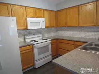 Photo #3: 946445 Listing