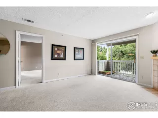 Photo #4: 946556 Listing 