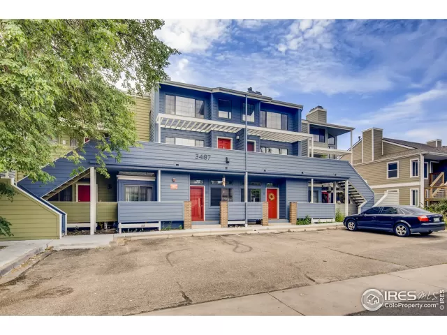 MLS: 946590 Condo For Sale