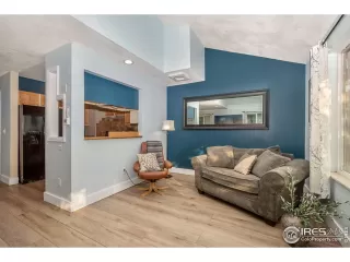 Photo #3: 946629 Listing