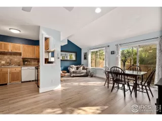 Photo #5: 946629 Listing