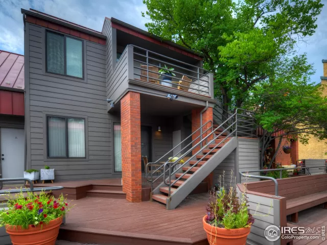 MLS: 946646 Condo For Sale