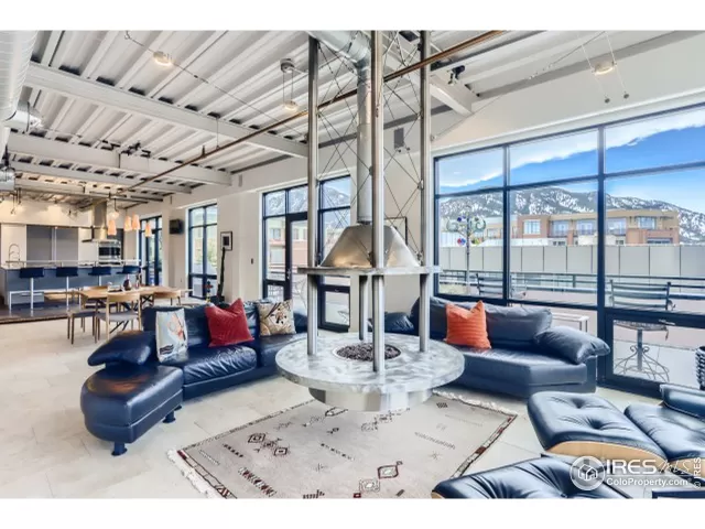 MLS: 946670 Condo For Sale