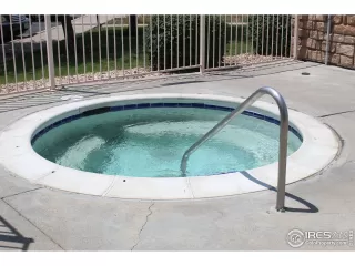 Photo #4: 946713 Listing