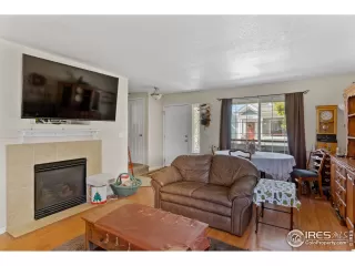 Photo #4: 946872 Listing