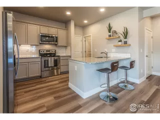 Photo #4: 946933 Listing 