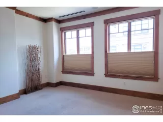 Photo #6: 946937 Listing 