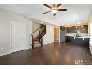 Photo #2: 946960 Listing 