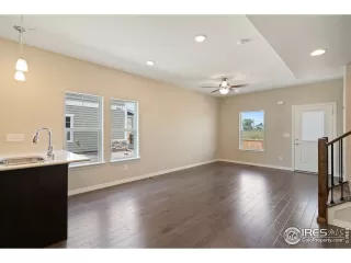 Photo #4: 946963 Listing 